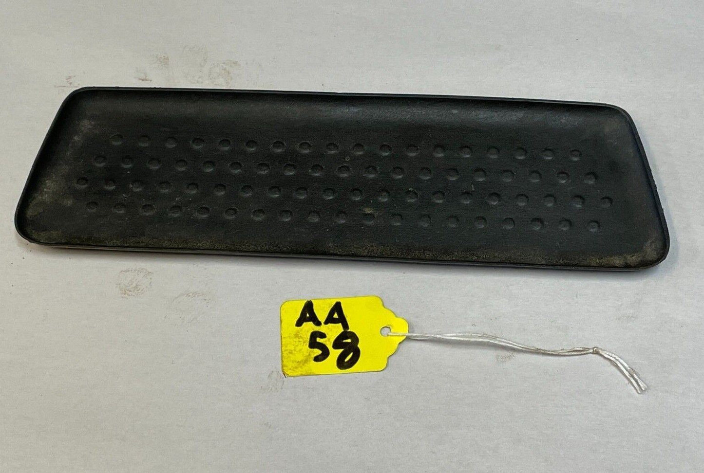 Bandeja de goma para alfombrilla de monedas con bisel central para Jeep TJ Wrangler, compatible con modelos 97-02
