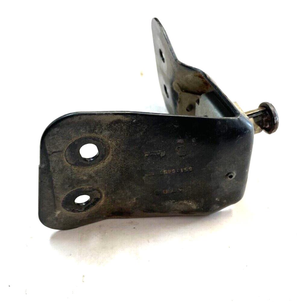 Soporte de montaje del pasador del pestillo del portón trasero del Jeep TJ Wrangler 