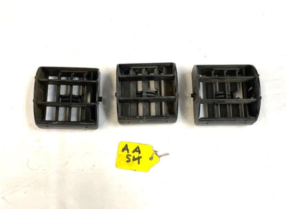84-96 Jeep Cherokee XJ Passenger side Center Dash Vent Louver Black 8955000372