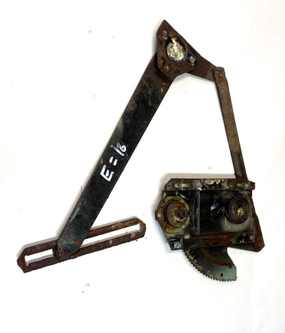Jeep passenger back side door window regulator Cherokee Wagoneer right Crank FSJ