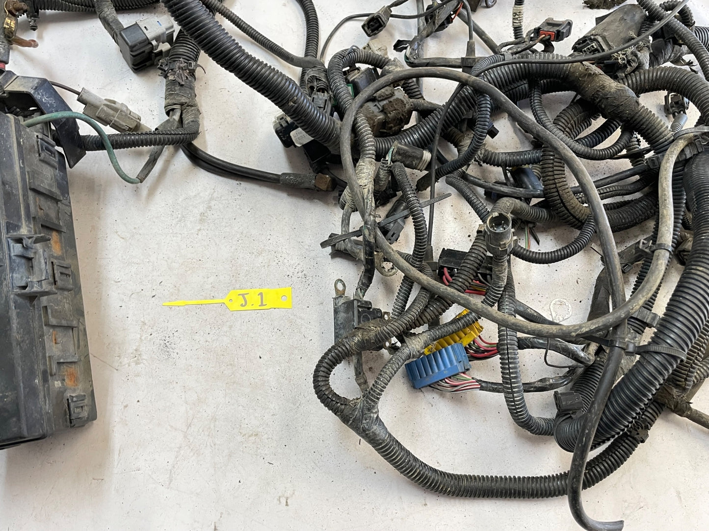 98 Jeep TJ Wrangler Engine Wire Harness Wiring P56010285AB 4 cylinder Auto 2.5!