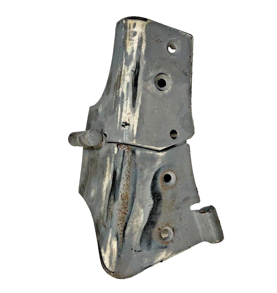 Jeep TJ Driver side windshield hinge Wrangler 97-06 Left