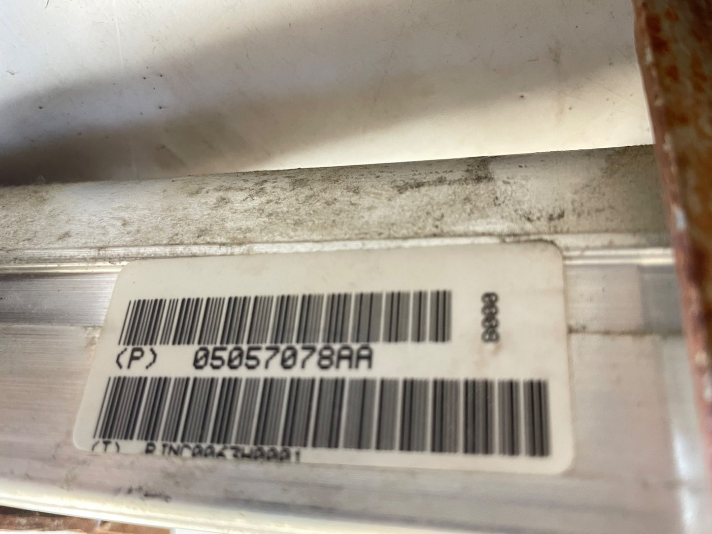 03-06 Jeep Wrangler TJ Steering Column & Key Auto Transmission 5057078AA