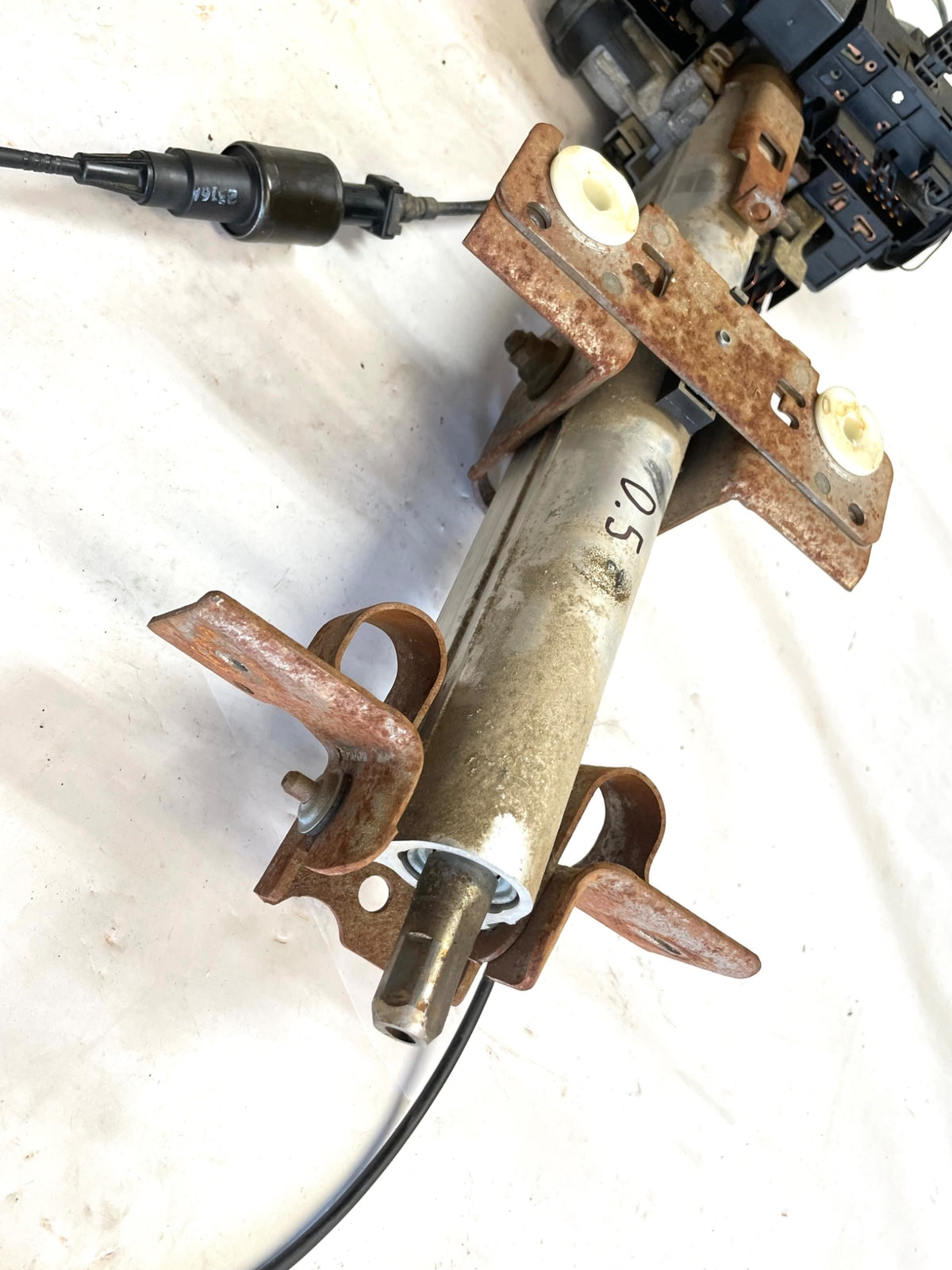 03-06 Jeep Wrangler TJ Steering Column & Key Auto Transmission 5057078AA