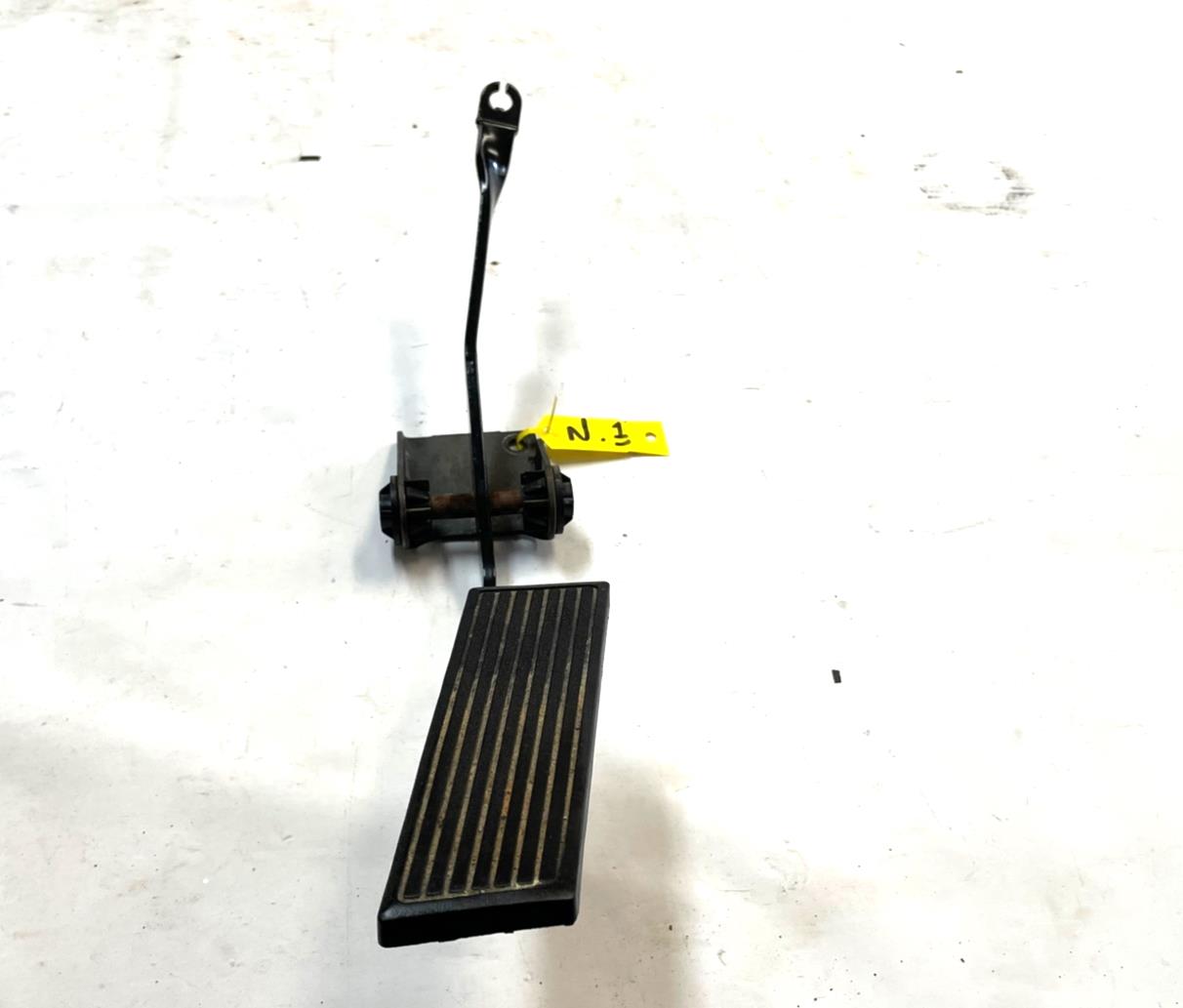 Jeep TJ Wrangler gas pedal  accelerator FACTORY fit 97-06 Right Hand Drive only
