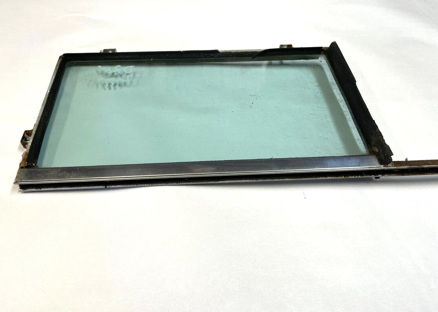 Jeep 76-91 Grand Wagoneer driver side back door vent window Glass left side AMC