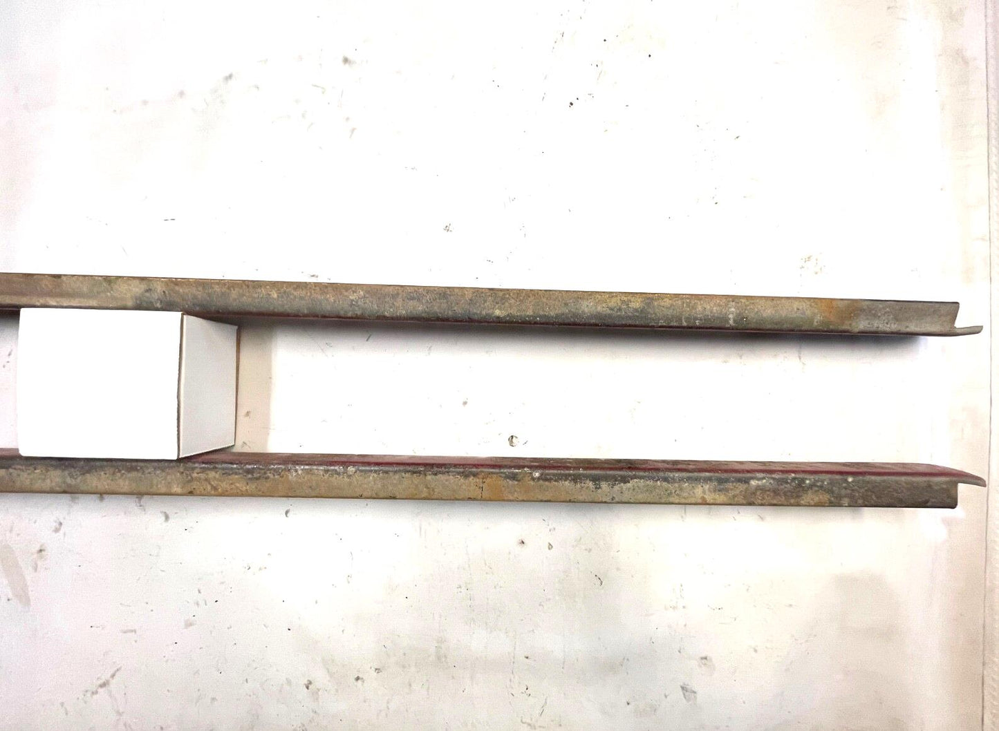 Jeep CJ8 Scrambler factory rocker trim guards stone guard molding READ AD