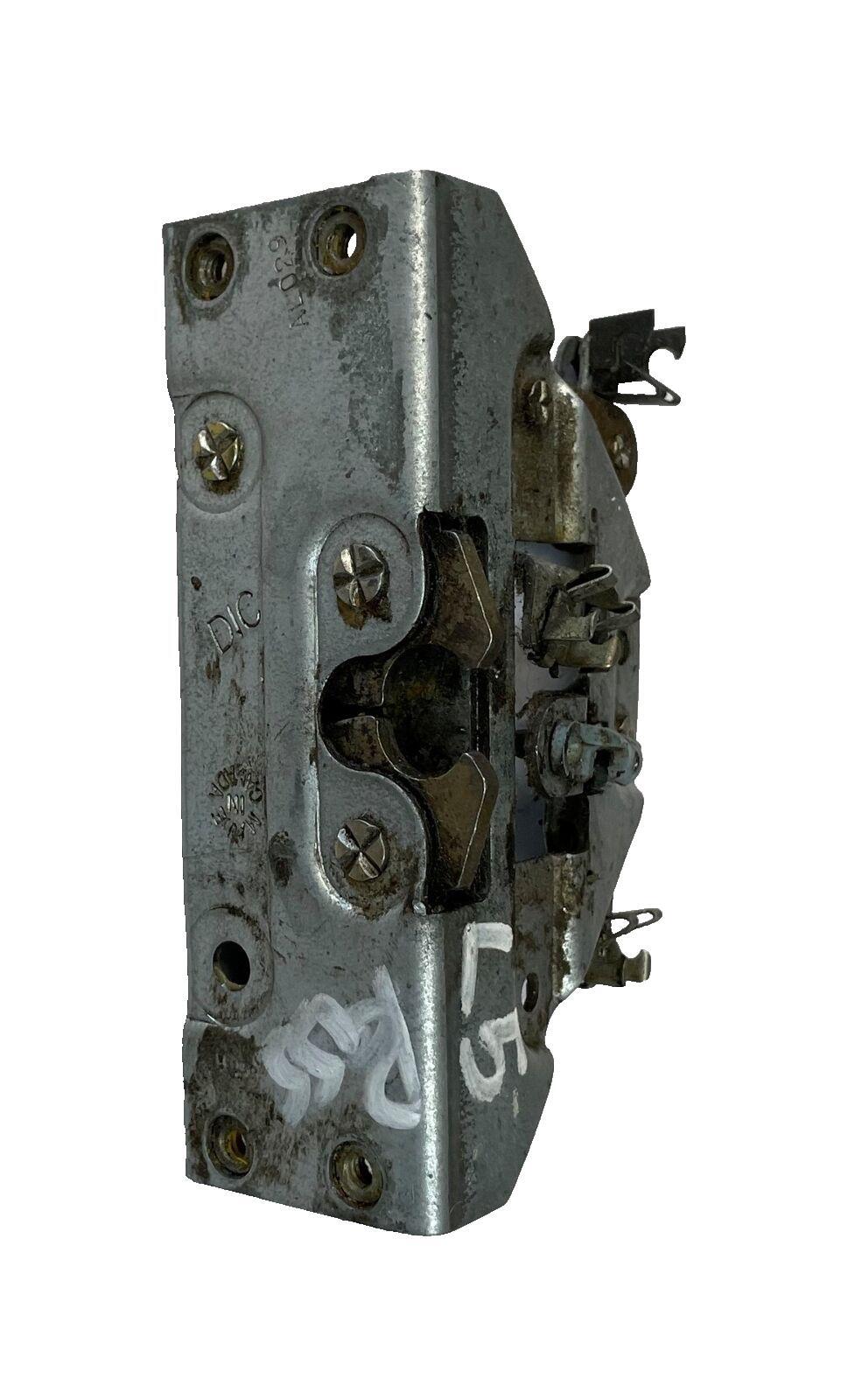 Jeep YJ Wrangler Passenger right Side Full Door Latch striker catch fit 92-95