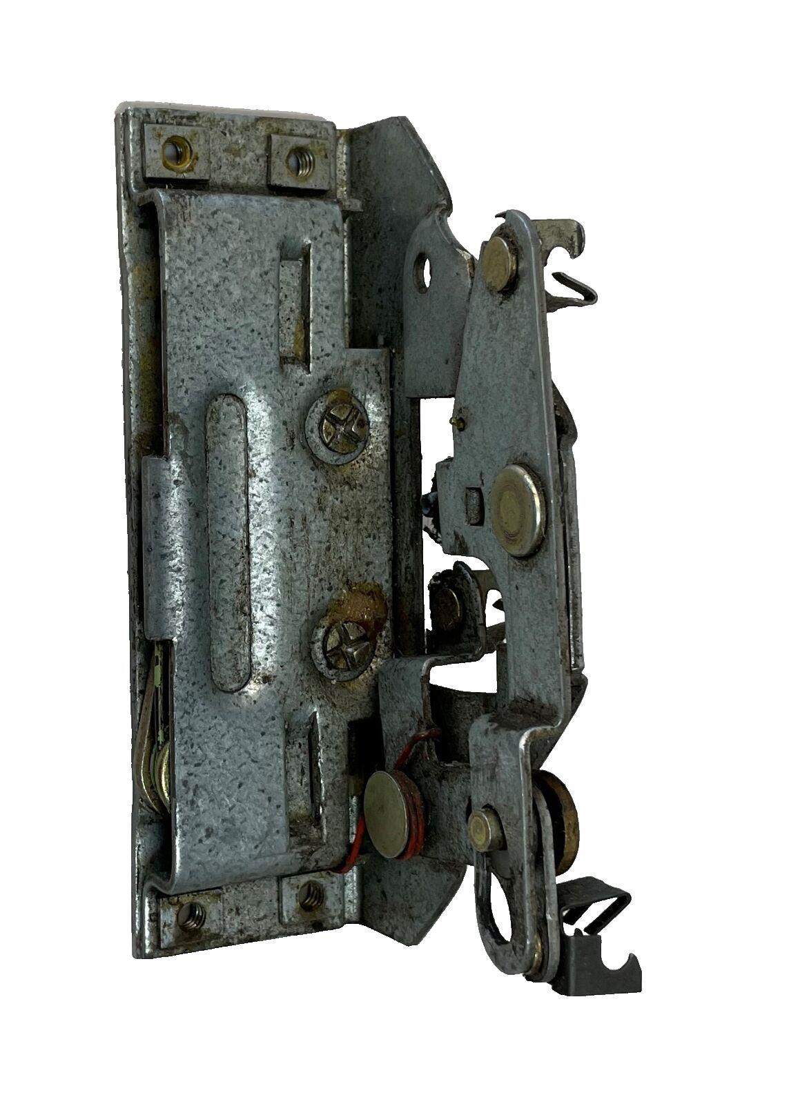 Jeep YJ Wrangler Passenger right Side Full Door Latch striker catch fit 92-95