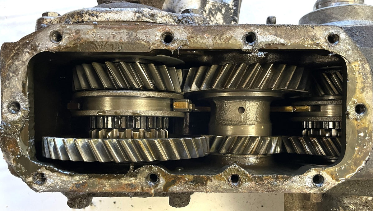 Dana 300 transfer case Jeep CJ5 CJ7 CJ8 CJ 5364854 FREE SHIPPING!