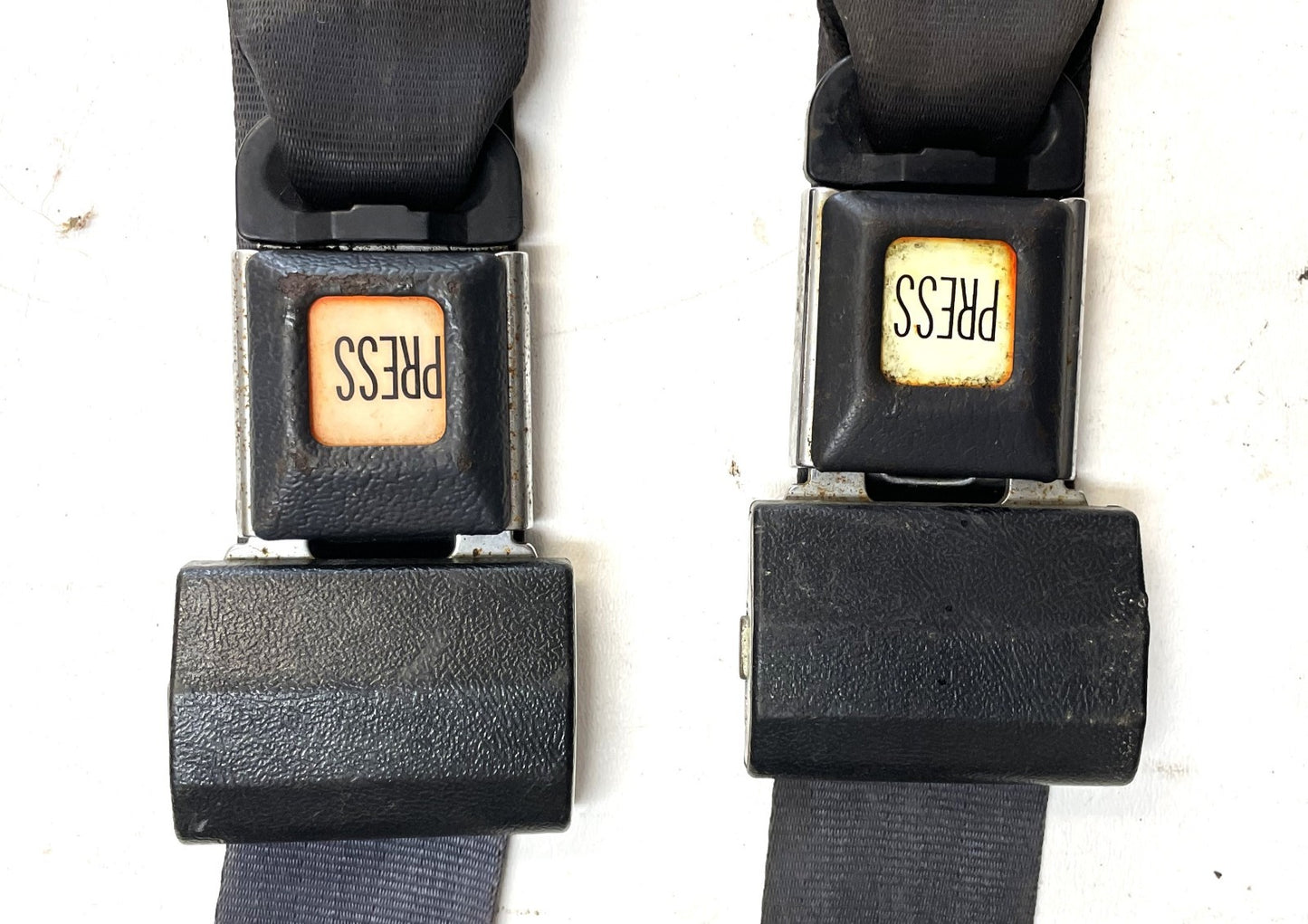 Jeep YJ rear seat belts shoulder belt female buckle back fits 92-95 Wrangler