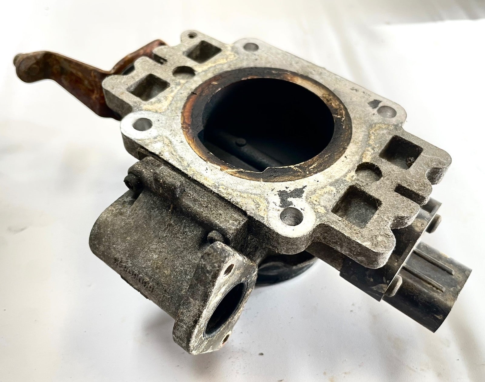 91-95 Jeep Wrangler YJ 4 Cylinder 2.5 L Throttle Body 53030843 2.5L 6 cyl OEM