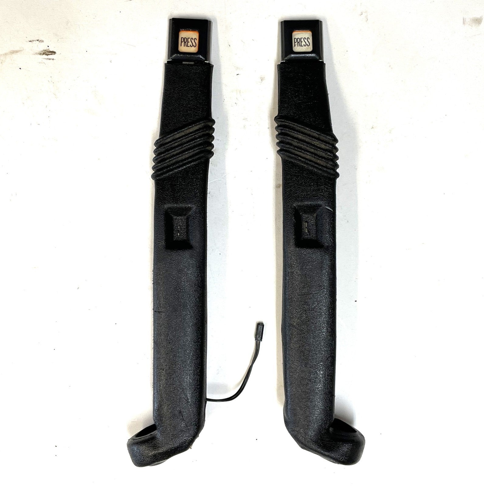 Jeep YJ Front Seat Belt Female Ends Buckles 92-95 Wrangler Belts FREE SHIPPING!!