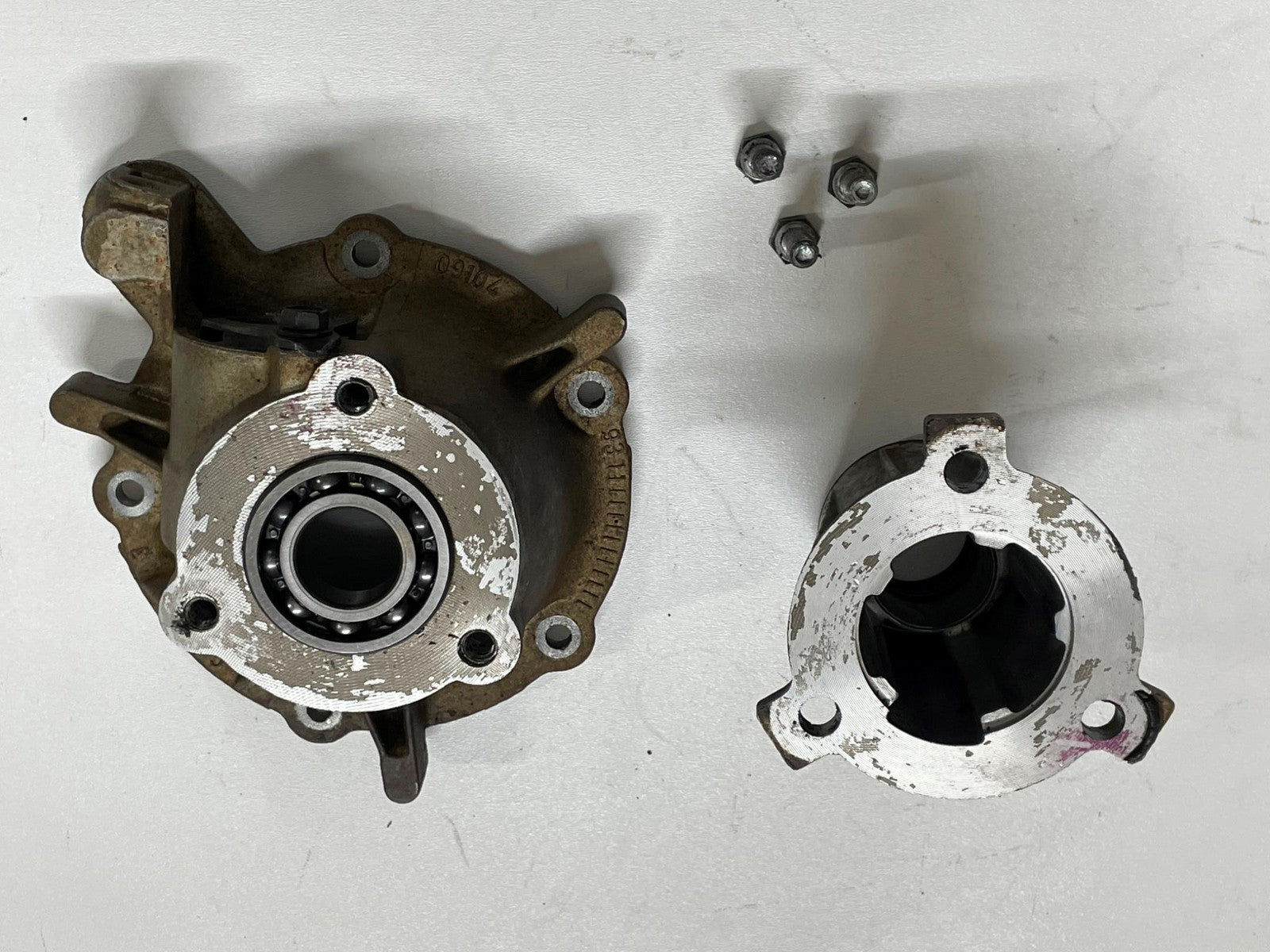 Jeep YJ NP 231 transfer case rear housing and tail shaft 87-95 Wrangler C-17391