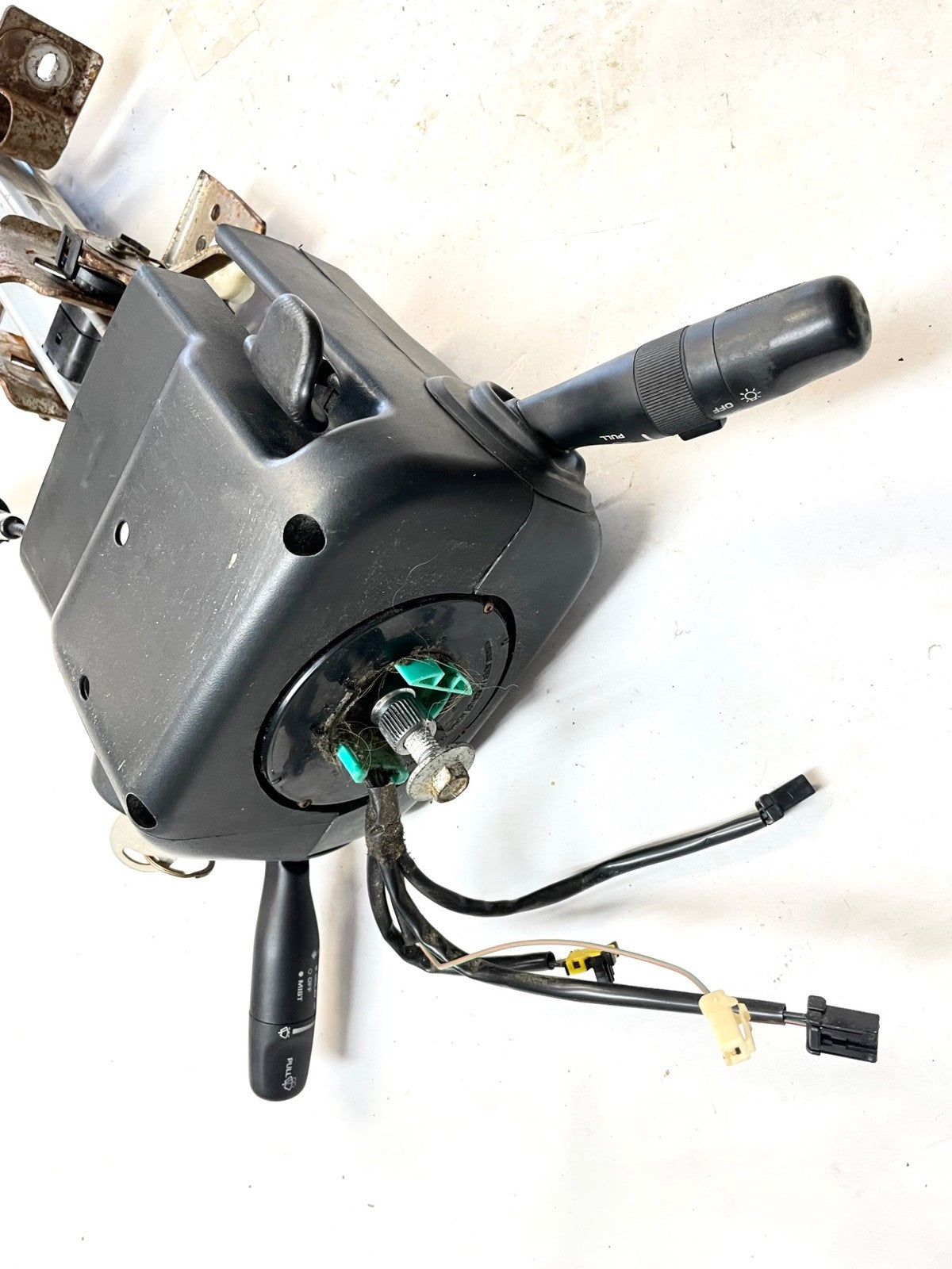 Jeep 01-06 TJ Tilt Steering Column AutomaticTransmission Wrangler w/ cable