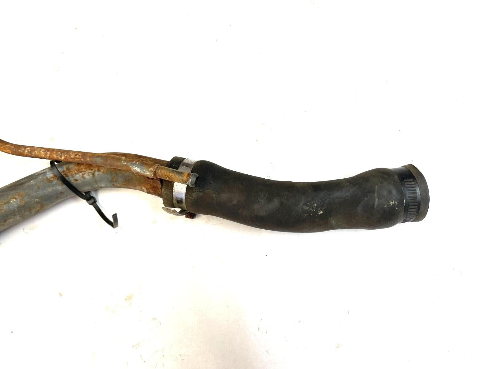 Jeep TJ Fuel Filler Neck Gas Tank Fill Hose Nozzle 52100495AH 03-06 Wrangler