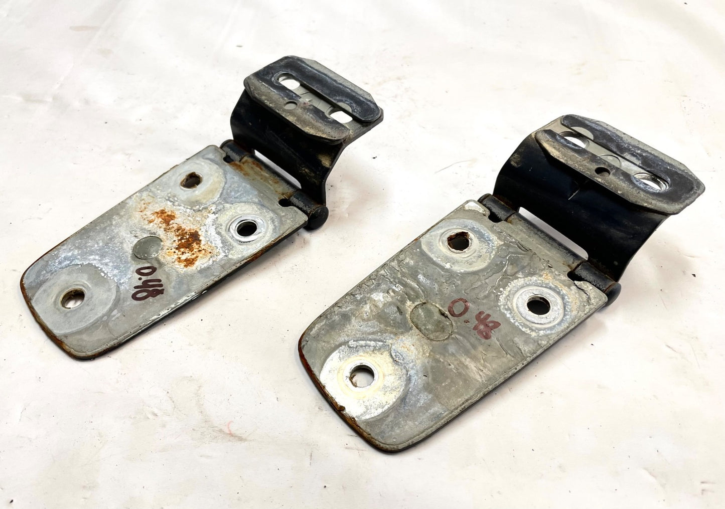Jeep TJ hood hinges with bolts n shims black factory hinge fits 97-06 Wrangler