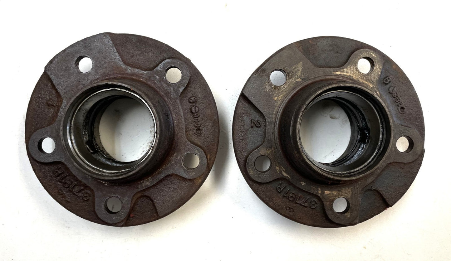 Jeep CJ disc brake bearing hub Dana 30 fits 78-81 CJ5 CJ7 6 bolt hubs (pair)