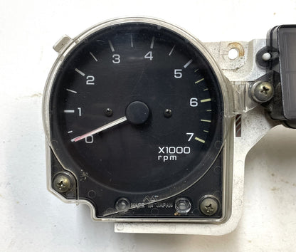 Jeep YJ Wrangler gauge cluster speedometer tachometer 117,045 gauges 92 93 94 95