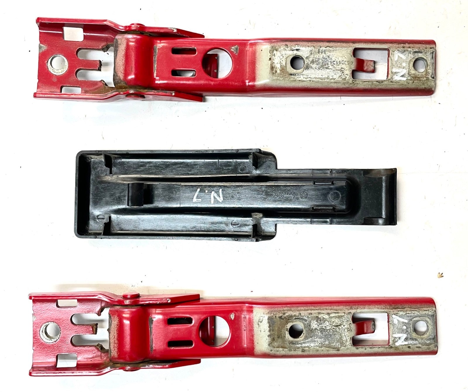 Jeep TJ Tailgate Hinges tail gate Hinge Set 04 05 06 Wrangler rear back red