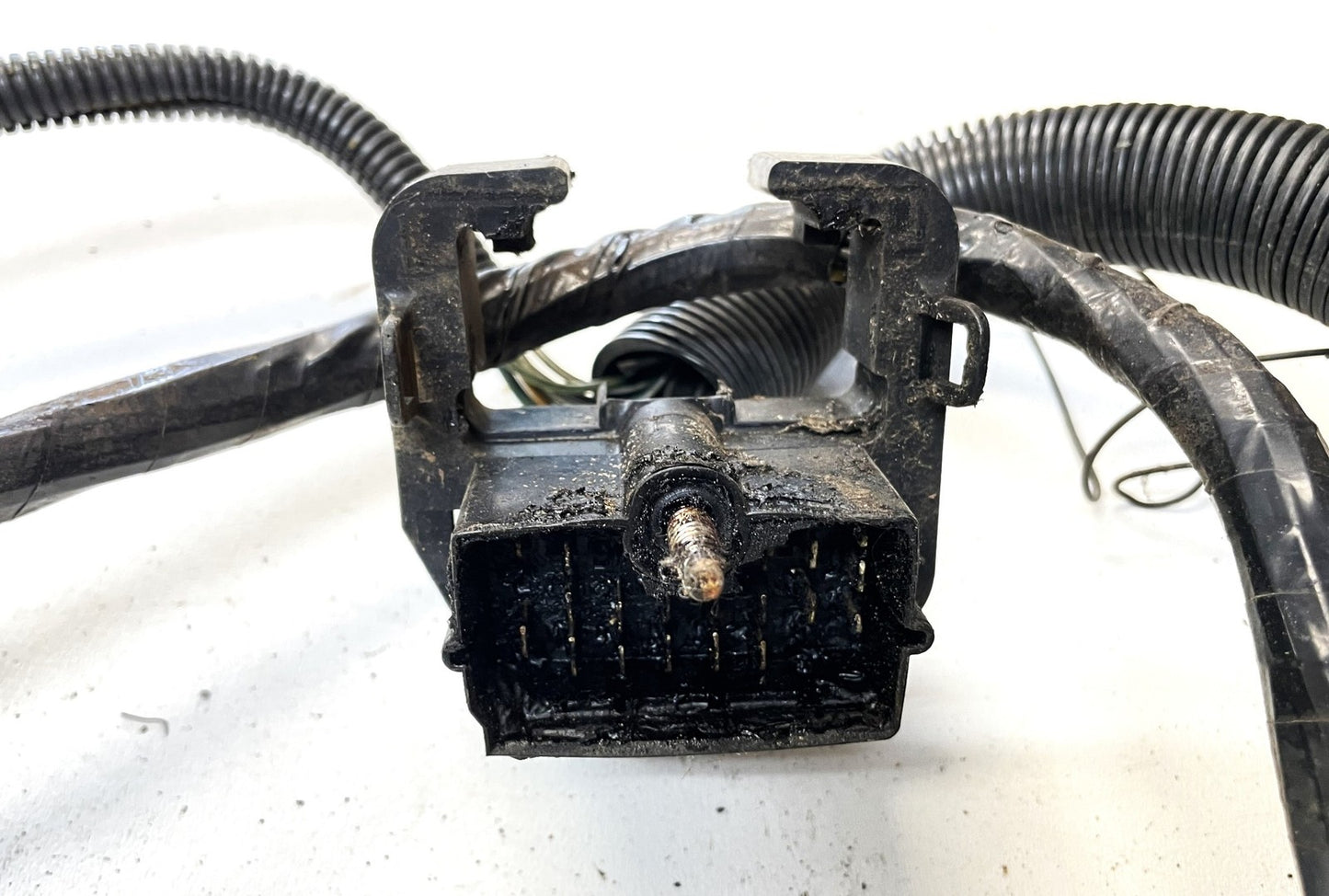 87-90 Jeep YJ Wrangler engine harness 4.2 liter six cylinder READ AD for PARTS