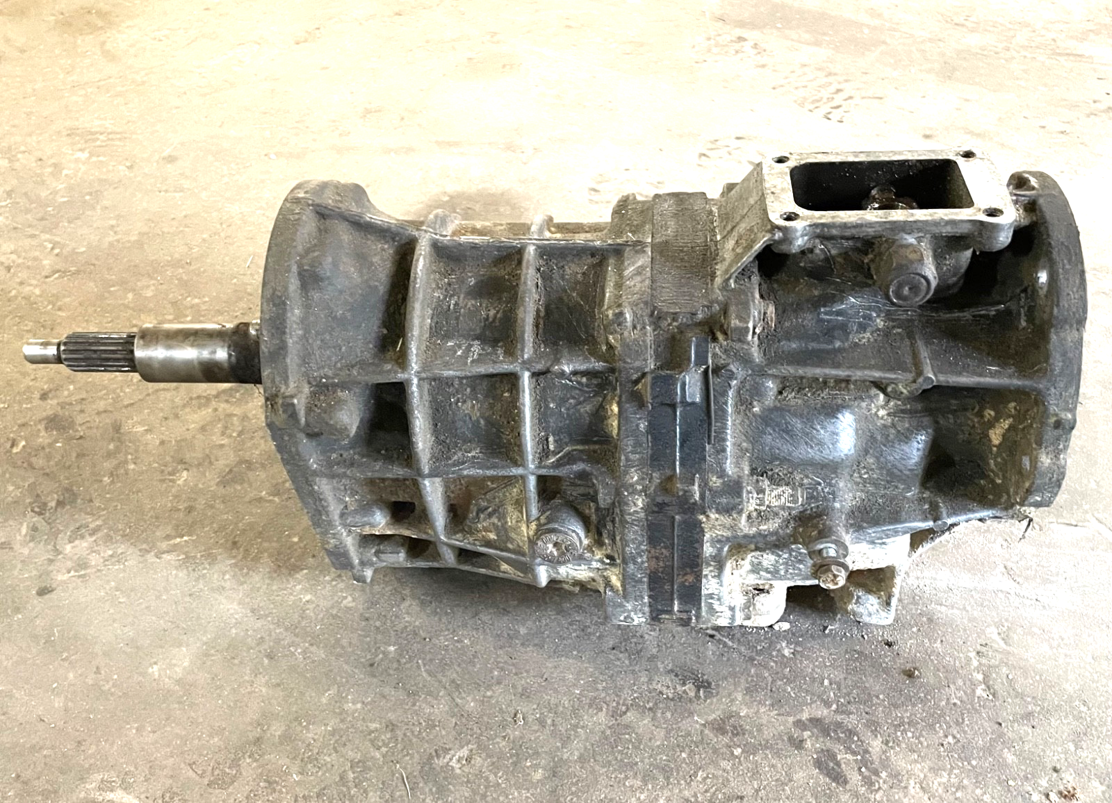JEEP YJ TJ AX5 five speed Manual Transmission 2.5 Liter 4 cylinder 52108049