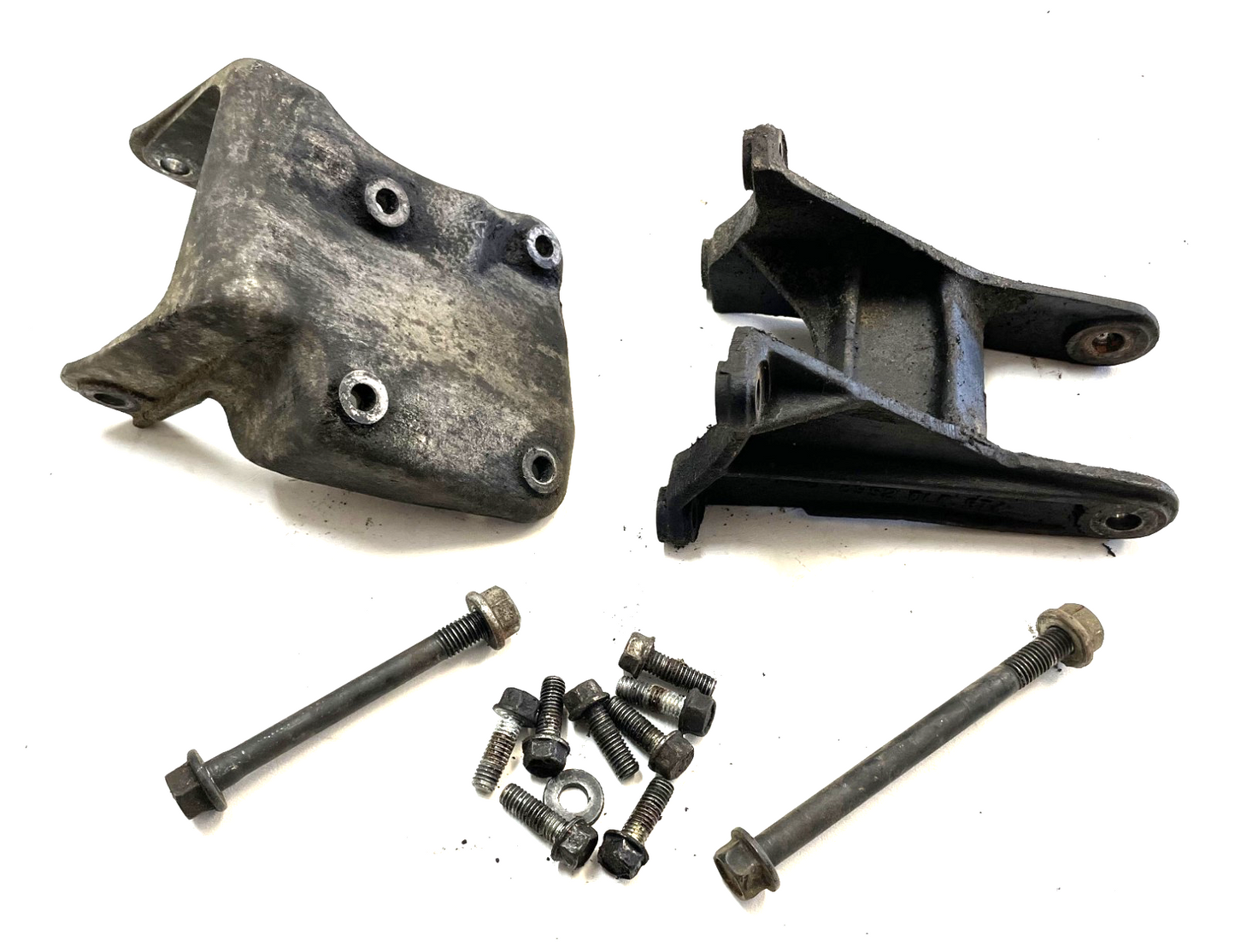 Jeep YJ 2.5 motor mounts engine bracket Left and Right side 91-95 Wrangler
