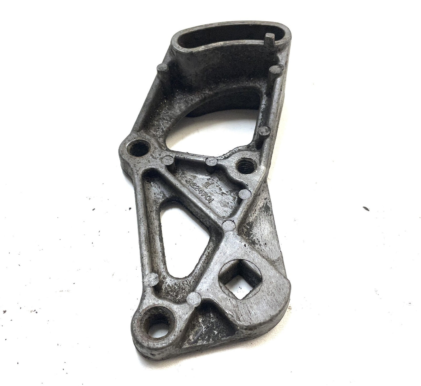 Jeep 6 cylinder Power Steering Pump Bracket 3224701 CJ7 YJ Wrangler 4.2 258ci !
