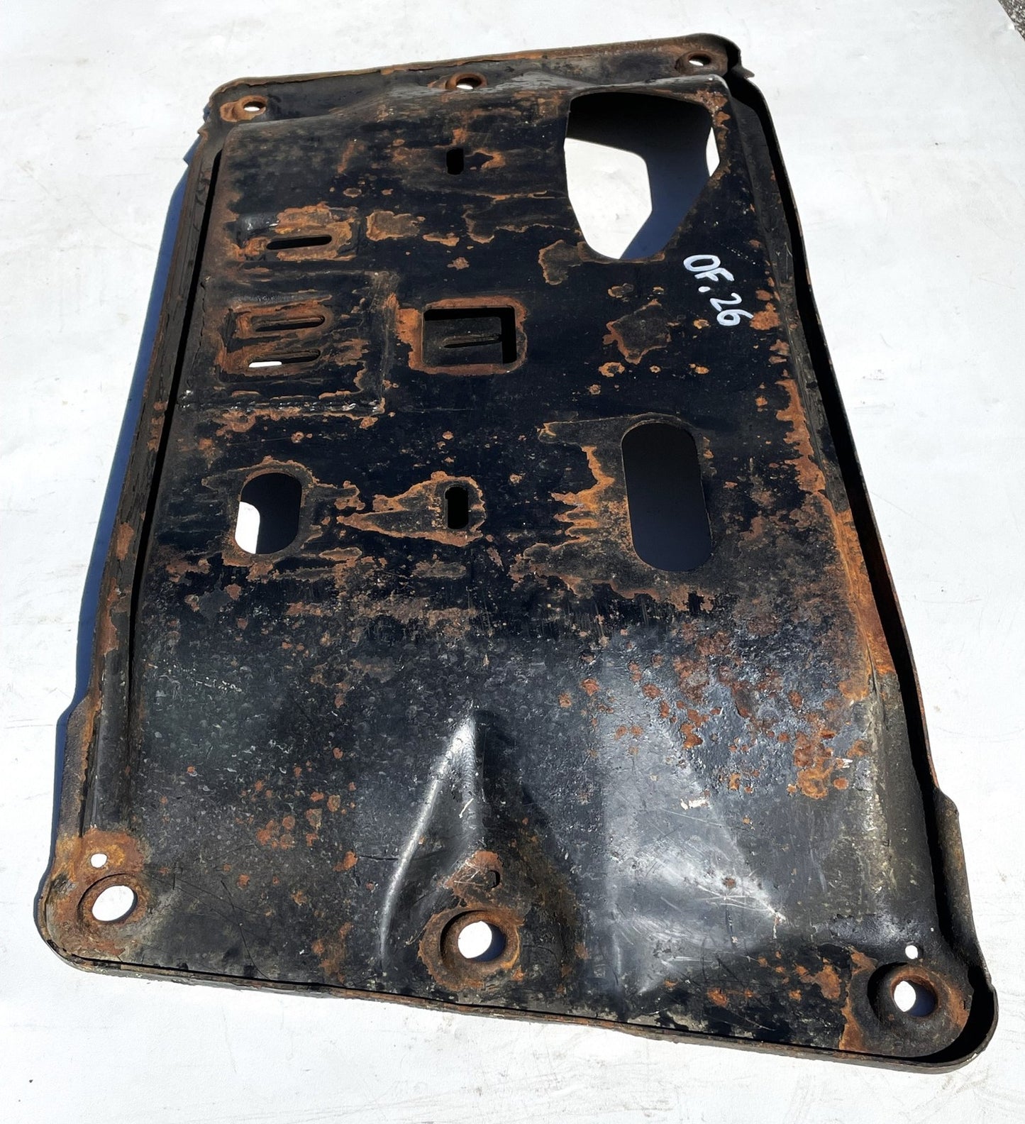 Jeep YJ transmission crossmember metal Mount Skid Plate Belly Pan 87-95 Wrangler