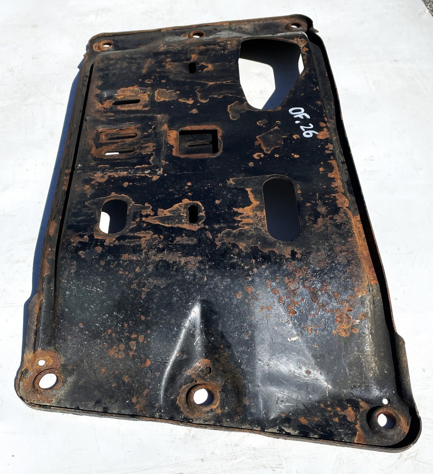 Jeep YJ transmission crossmember metal Mount Skid Plate Belly Pan 87-95 Wrangler