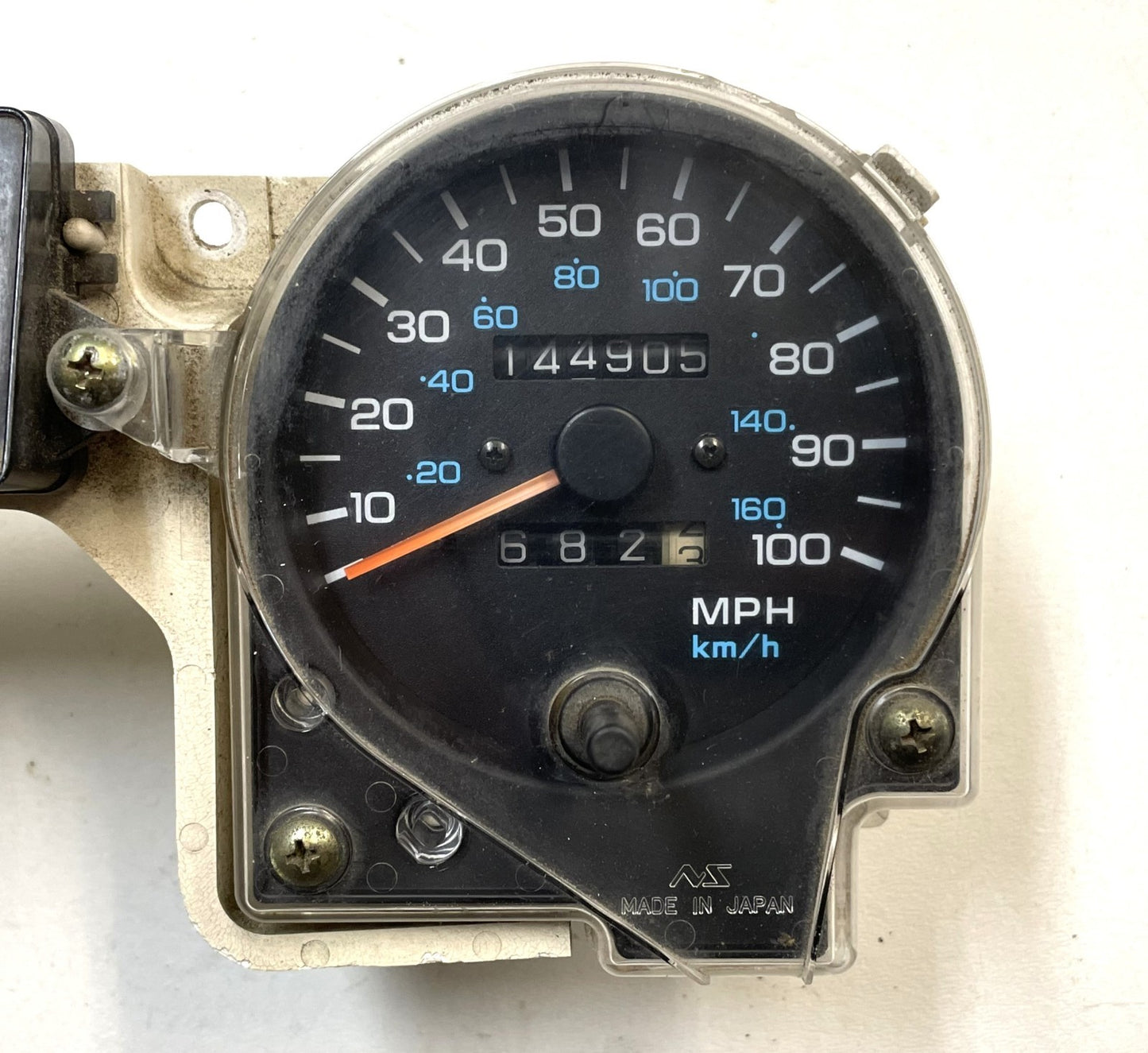 Jeep YJ speedometer tachometer 92-95 gauge cluster Wrangler  144,000 gauges