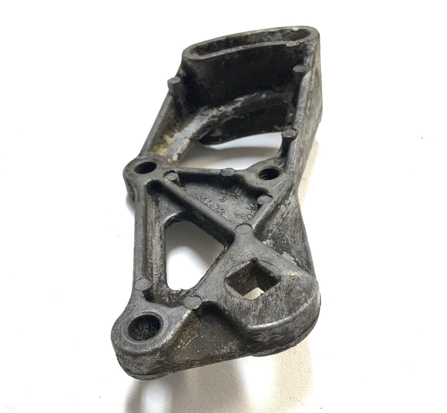 Jeep 6 cylinder Power Steering Pump Bracket 3224701 CJ7 YJ Wrangler 4.2 258ci