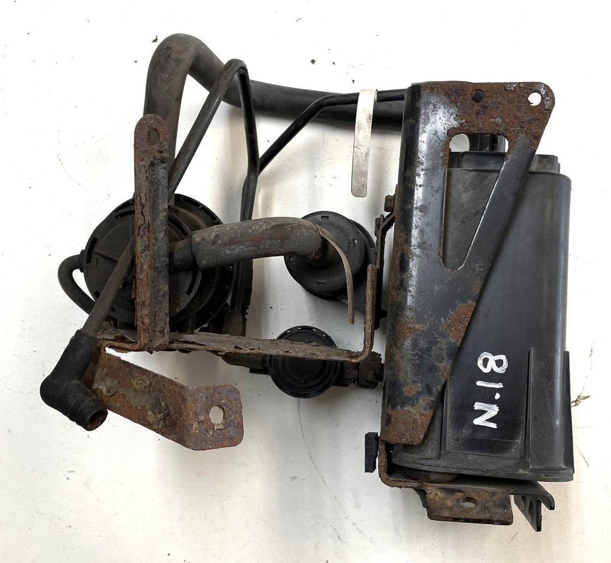 98-02 Jeep TJ Wrangler Evap Fuel Vapor Charcoal Canister P53030838 4854106AB