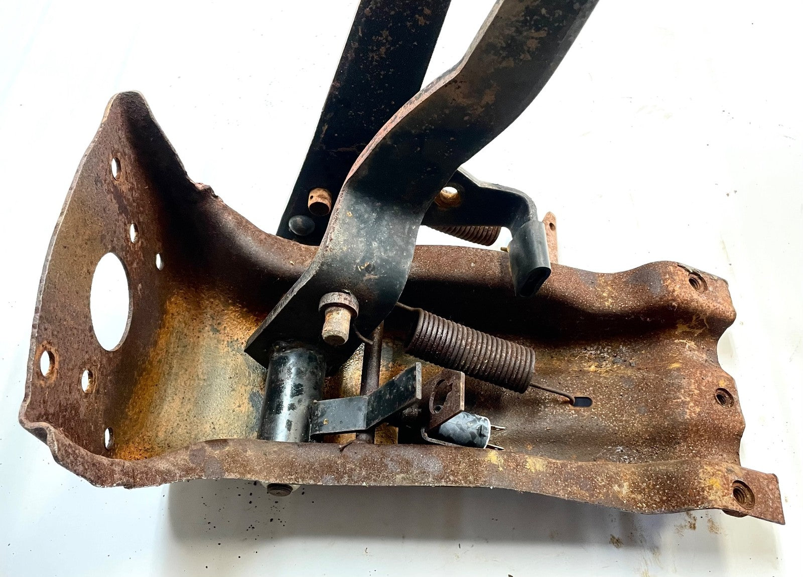 87-90 Jeep YJ Wrangler manual pedals brake clutch pedal assembly