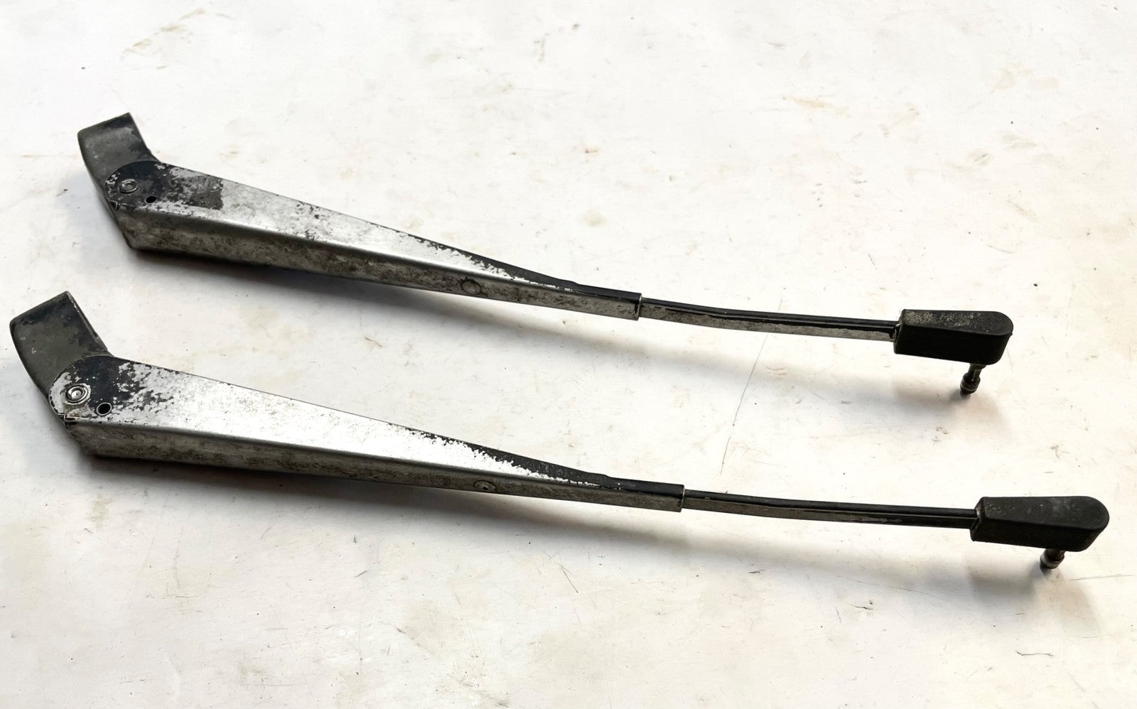 Windshield wiper arms fits 87-95 Jeep YJ Wrangler FREE SHIPPING