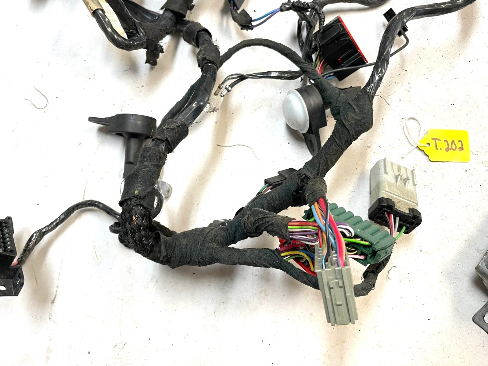 2000 Jeep TJ Wrangler Dash Wire Harness wiring P56009508AJ fuses P56010104AH