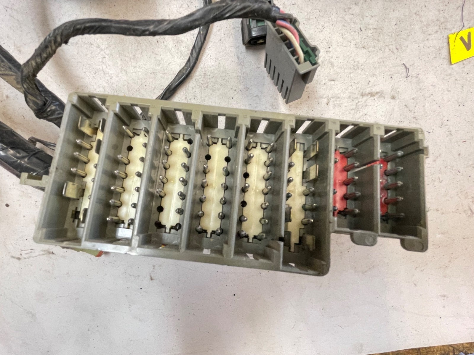 2000 Jeep TJ Wrangler Dash Wire Harness wiring P56009508AJ fuse block