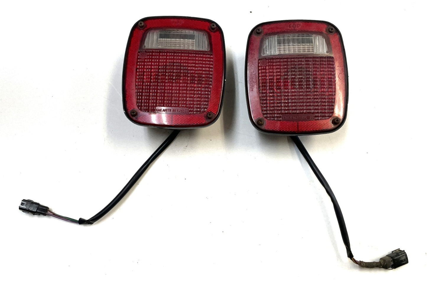 98-06 Jeep TJ Taillights Left Right Driver Passenger Wrangler Tail Lights