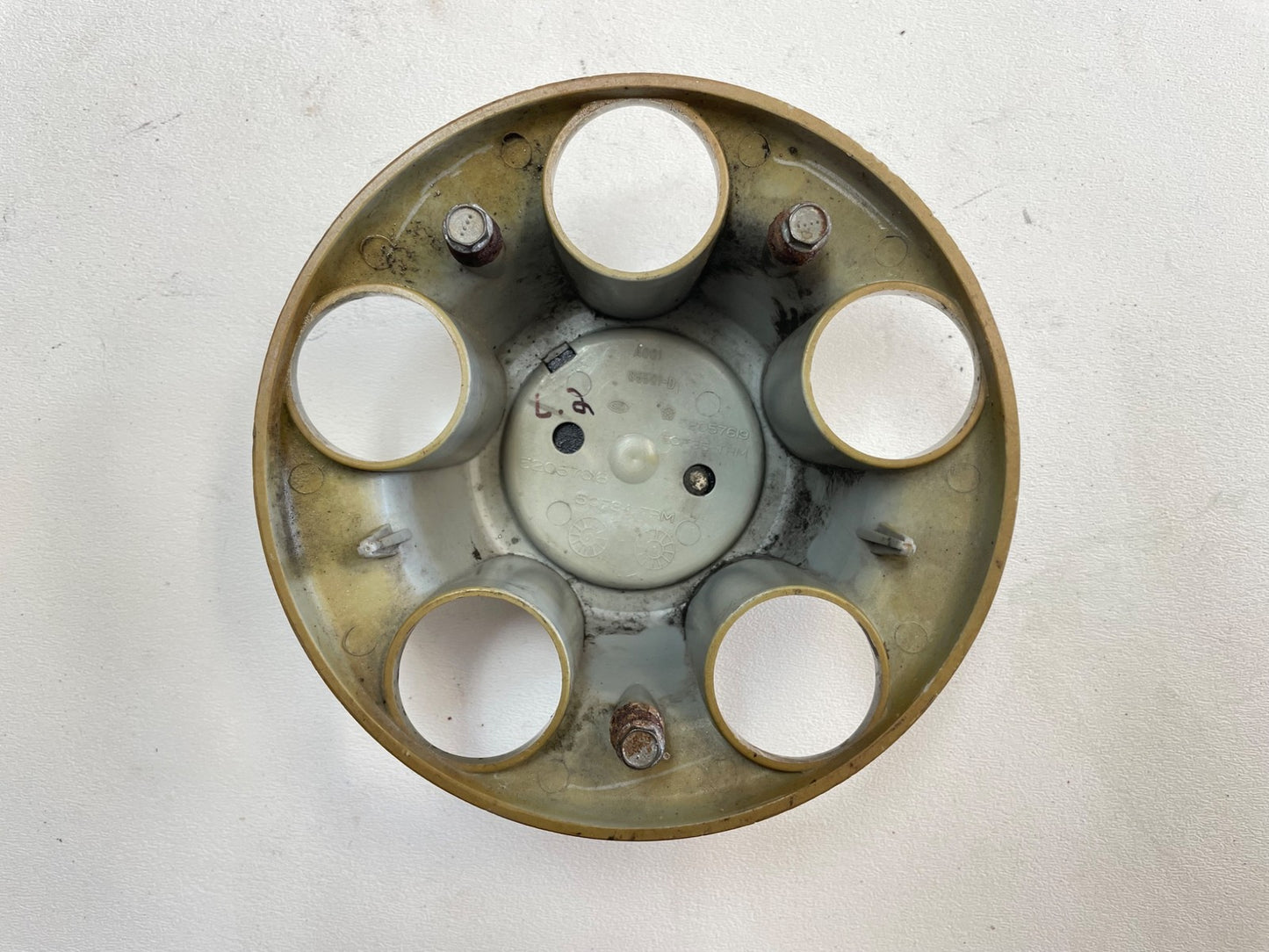 Jeep YJ TJ factory wheel center cap 52057619  silver grey 52057618