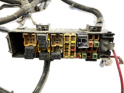 Jeep TJ Wrangler 4.0 six cylinder P56010350AD fuse block Wiring Harness Wire