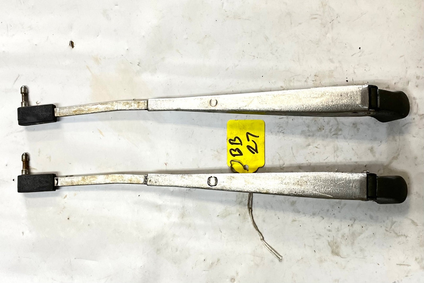 Windshield wiper arms fits 87-95 Jeep YJ Wrangler FREE SHIPPING!!