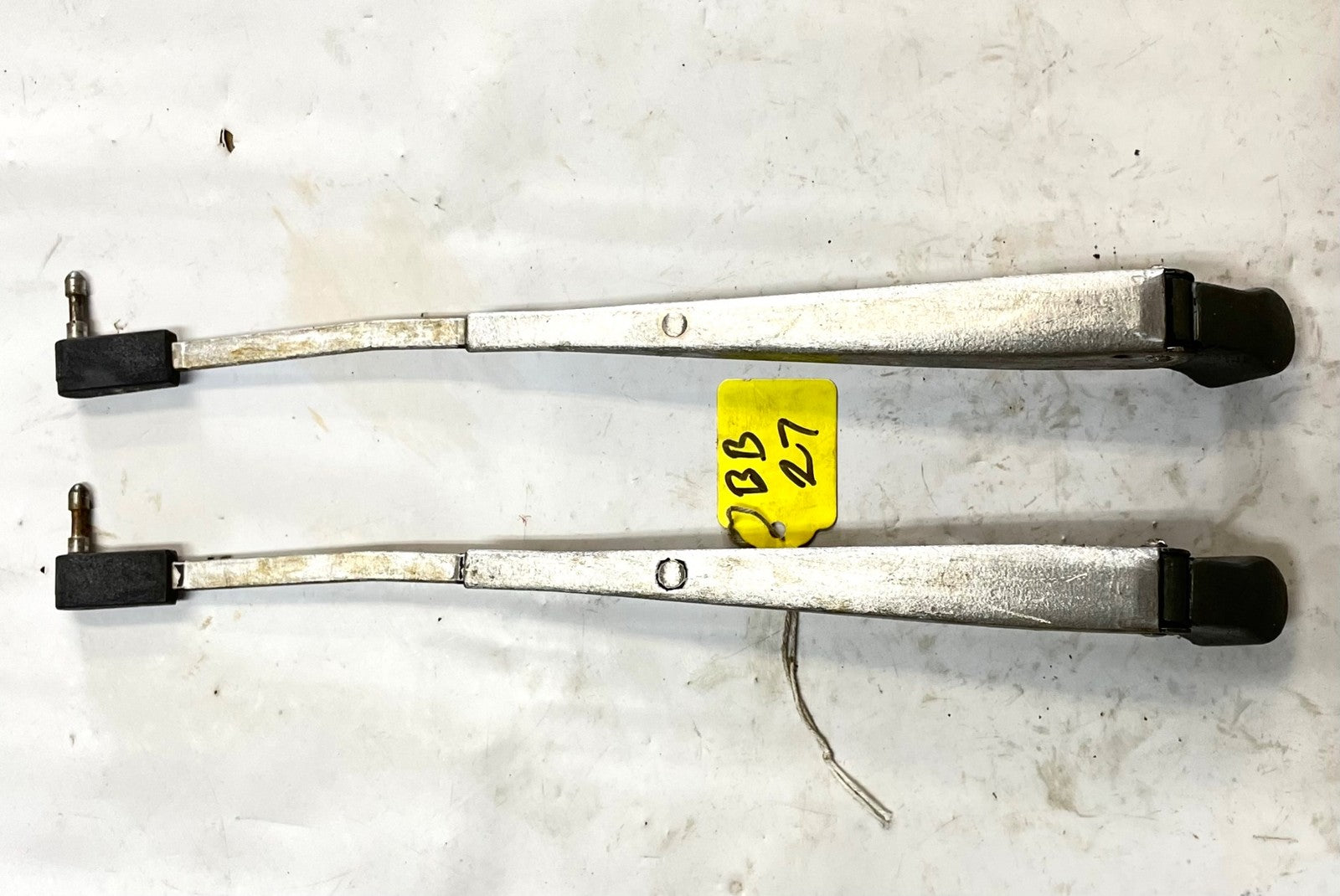 Windshield wiper arms fits 87-95 Jeep YJ Wrangler FREE SHIPPING!!