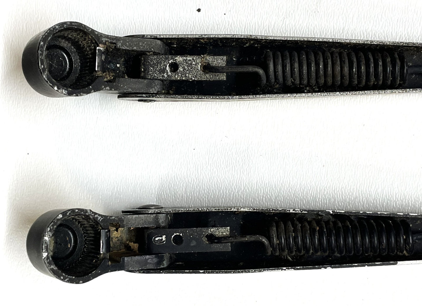 dWindshield wiper arms fits 87-95 Jeep YJ Wrangler FREE SHIPPING!