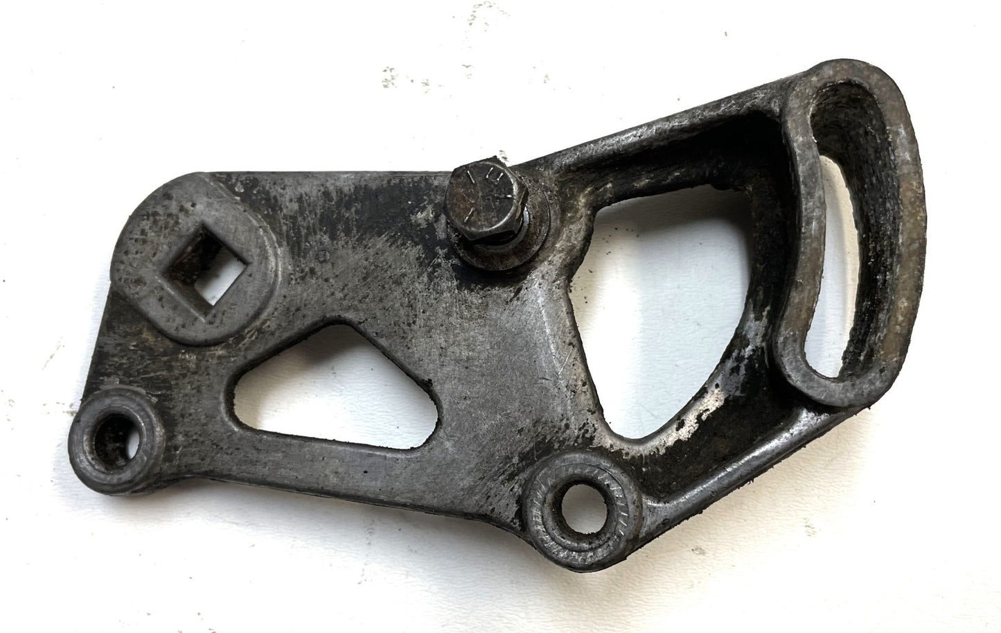 Jeep 6 cylinder Power Steering Pump Bracket 3224701 CJ7 YJ Wrangler 4.2 258ci