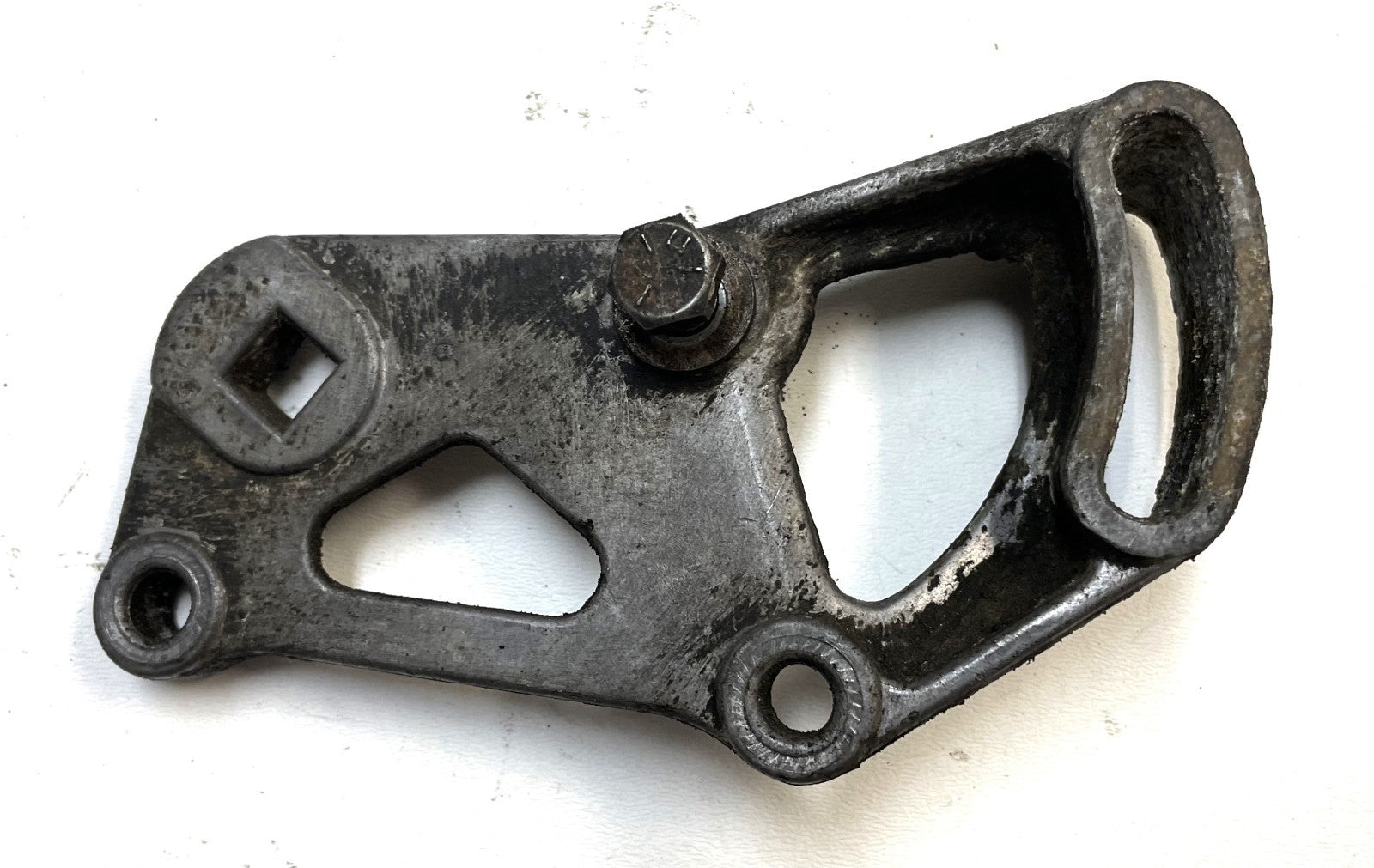 Jeep 6 cylinder Power Steering Pump Bracket 3224701 CJ7 YJ Wrangler 4.2 258ci