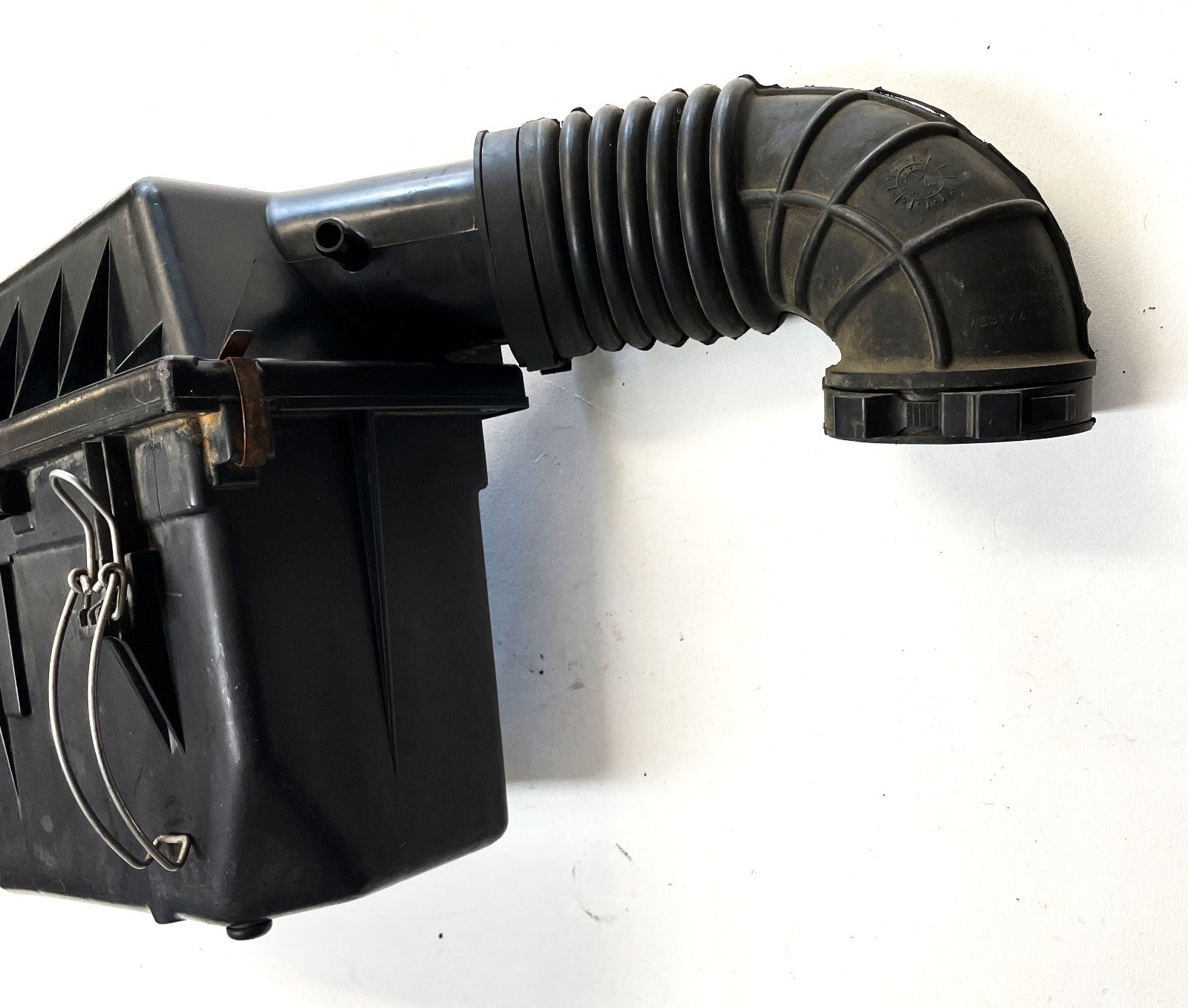 91-95 Jeep YJ 4.0 Air cleaner filter box Wrangler 6 cylinder factory FREE SHIP