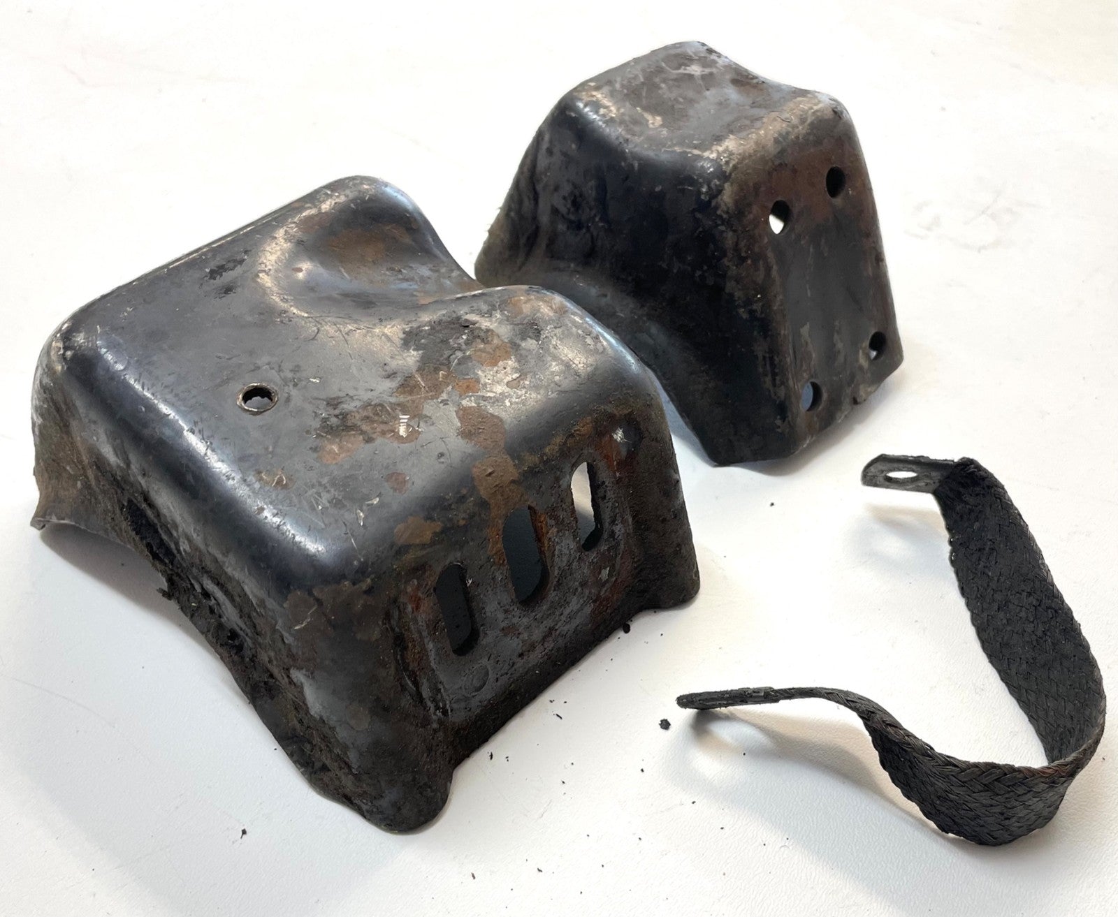Jeep CJ 6 cylinder motor mounts 4.2  CJ5 CJ7 CJ8 AMC frame side mount 258 232 !