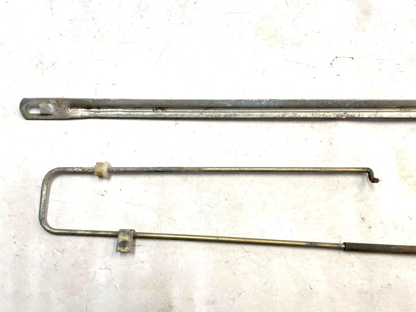 Jeep Grand Wagoneer Door linkage Striker latch Passenger Right side handle