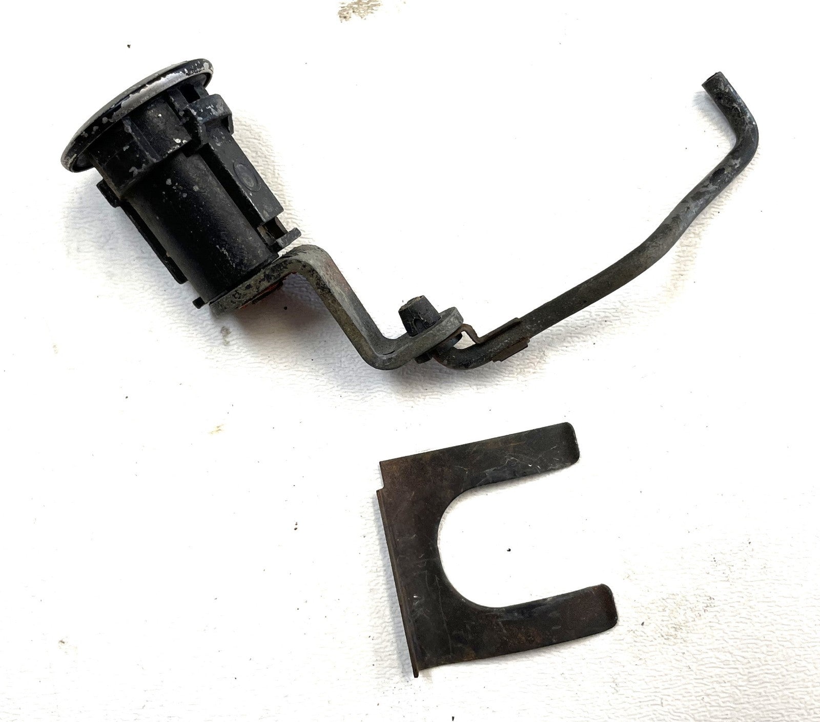 Jeep CJ7 YJ Full Door Key Lock Cylinder and Linkage Rod Wrangler fits 81-90