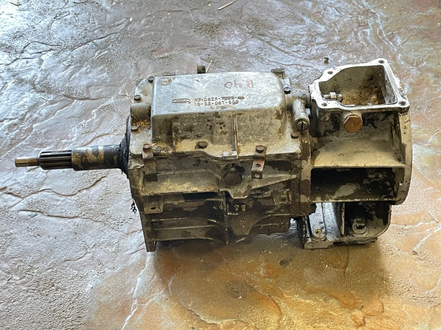 Jeep CJ SR4 four speed manual transmission CJ7 CJ8 Ford 13-32-097-902